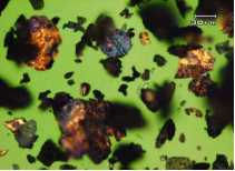 通過亞泰光電雙聯分析式鐵譜儀檢測出來的磨粒圖像。