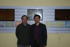 油液分析專家楊其明教授蒞臨深圳亞泰光電指導工作